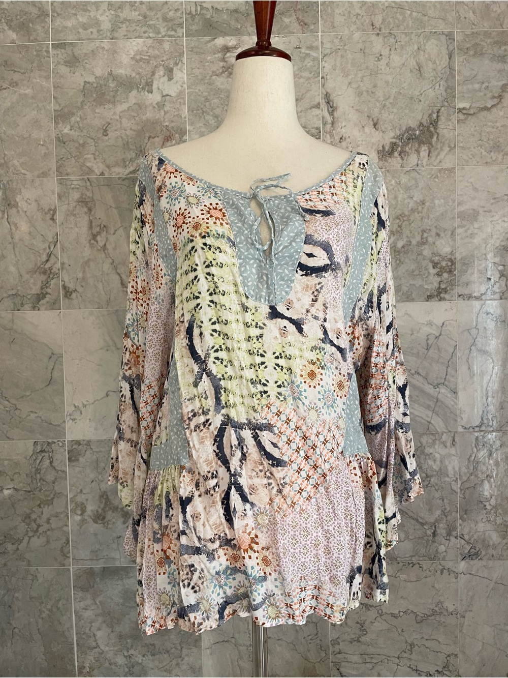 Dylan Abstract Print Keyhole Ruffled Top - Picture 2 of 8